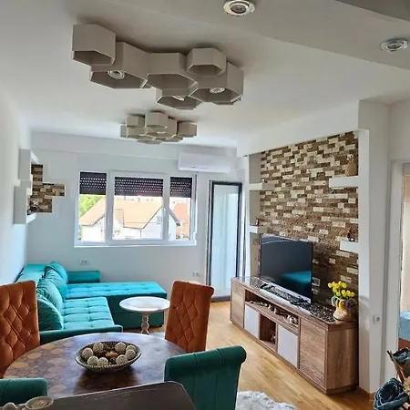 Vrnjacki Lux Free Parking Garage Vrnjačka Banja