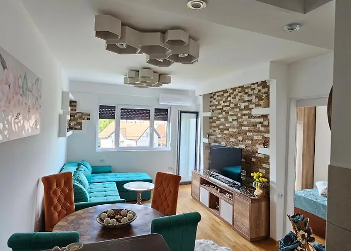 Vrnjacki Lux Free Parking Garage Vrnjačka Banja