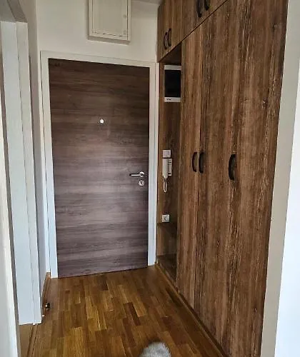 Vrnjacki Lux Free Parking Garage * Vrnjačka Banja