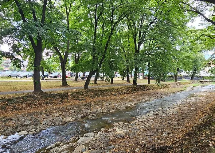 Vrnjacki Lux Free Parking Garage * Vrnjačka Banja
